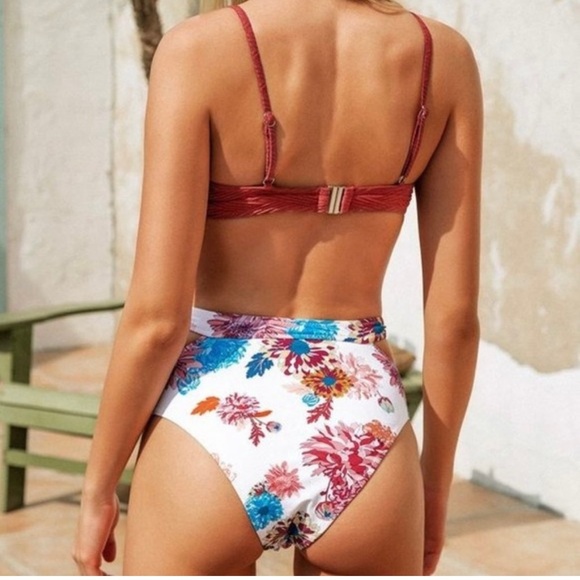 NWT CUPSHE Burnt Red and Floral high waisted swimsuit - Picture 2 of 7